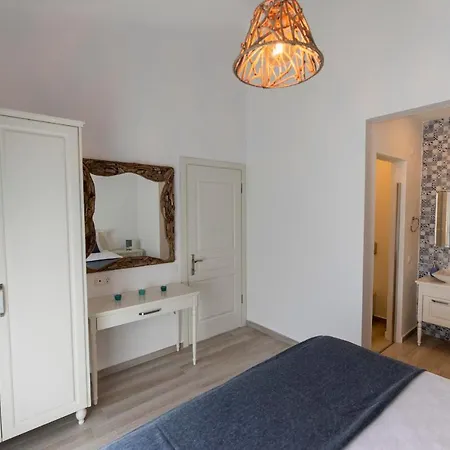 2 Bedroom Private